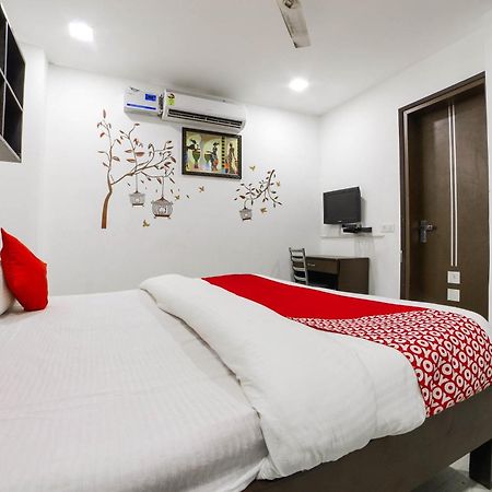 Hotel Seven S Delhi  Ngoại thất bức ảnh