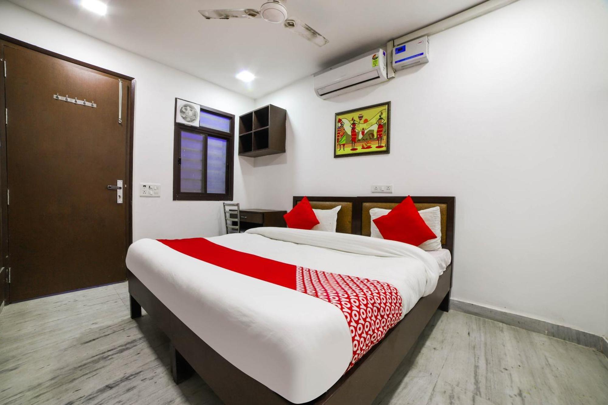 Hotel Seven S Delhi  Ngoại thất bức ảnh
