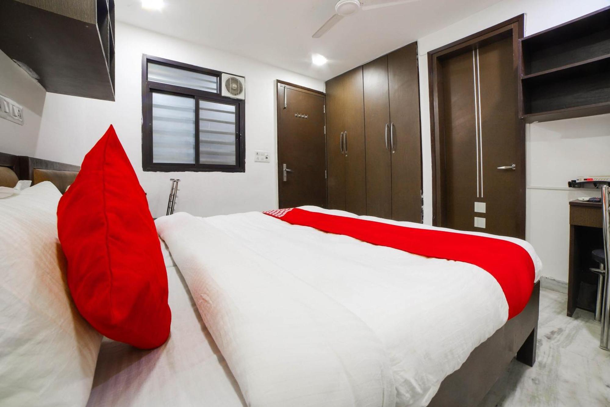 Hotel Seven S Delhi  Ngoại thất bức ảnh
